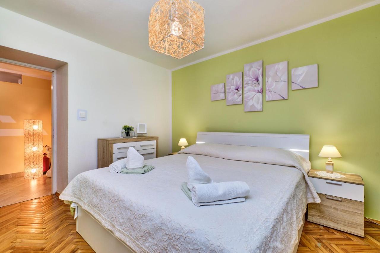 Apartments Ljubica Veli Losinj Bagian luar foto
