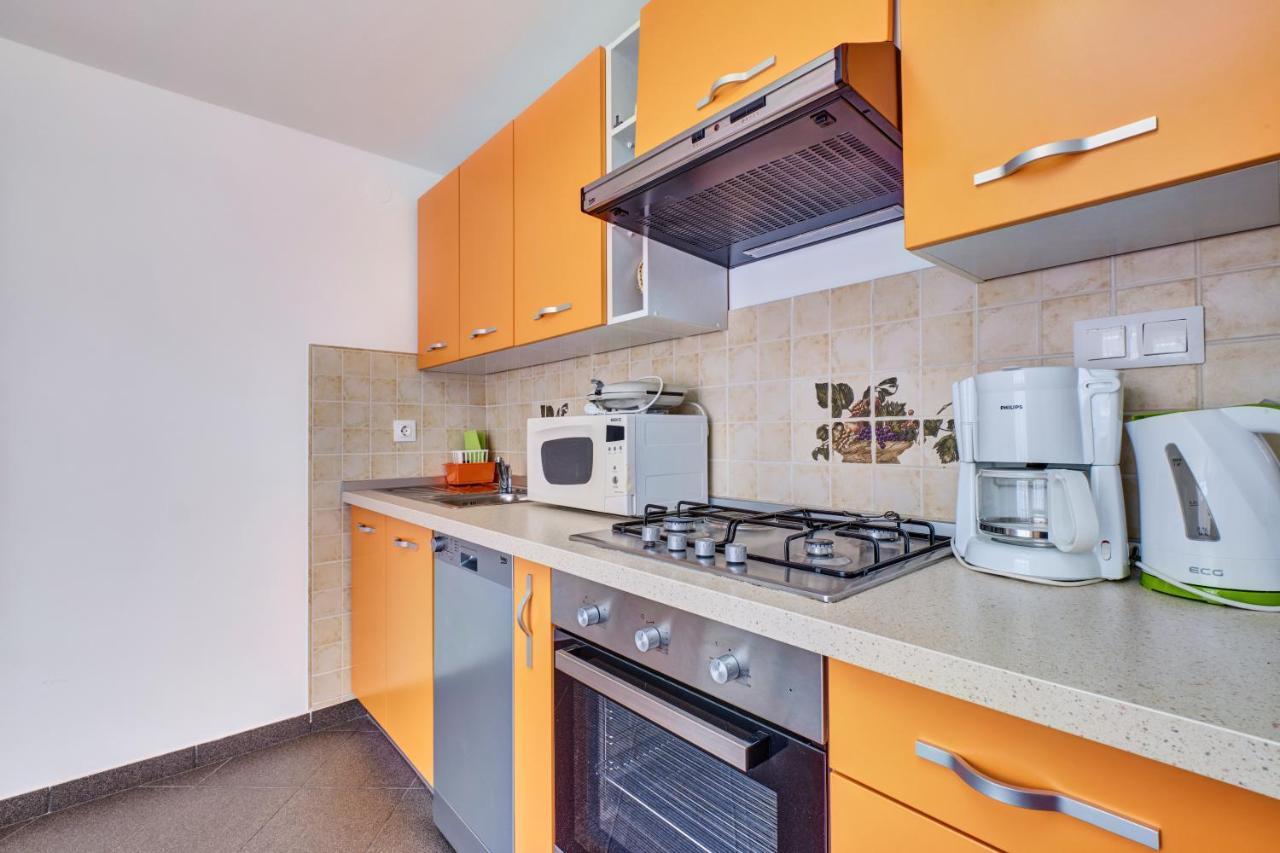 Apartments Ljubica Veli Losinj Bagian luar foto