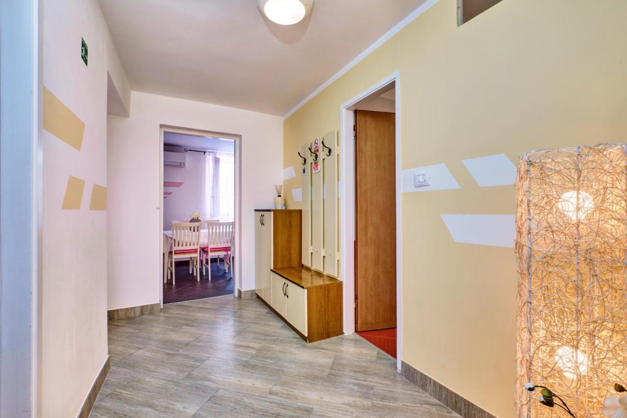 Apartments Ljubica Veli Losinj Bagian luar foto
