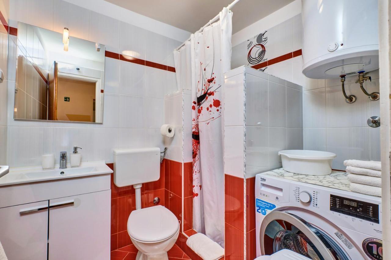 Apartments Ljubica Veli Losinj Bagian luar foto