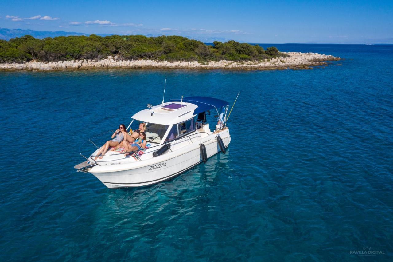 Apartments Ljubica Veli Losinj Bagian luar foto